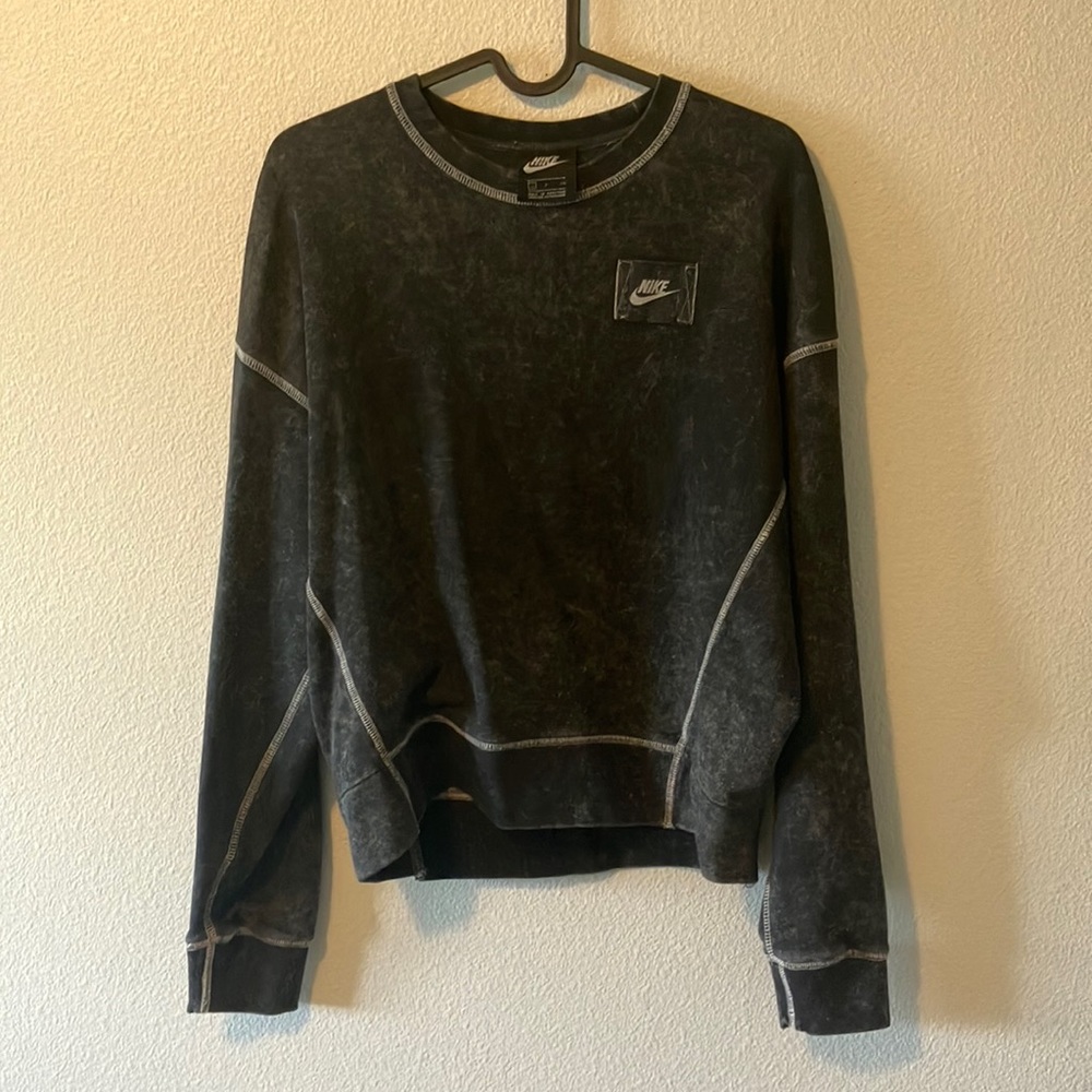 nike crewneck